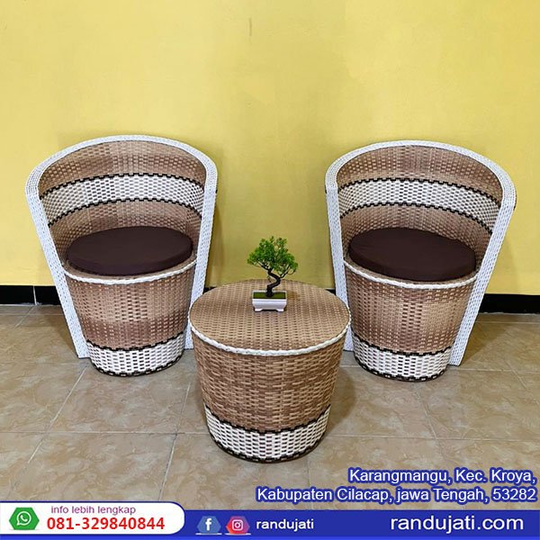 KURSI TERAS ROTAN APOLO KREM